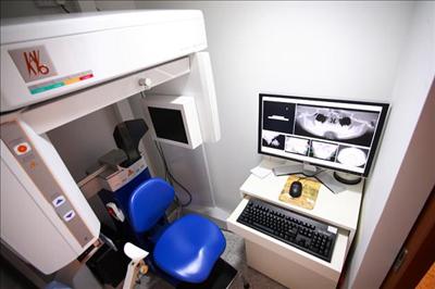Dr H C Leong Dental Surgeon
